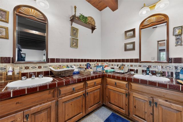 492 Old Las Vegas Highway, Santa Fe, NM 87505