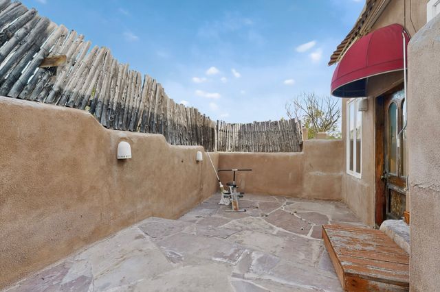 492 Old Las Vegas Highway, Santa Fe, NM 87505