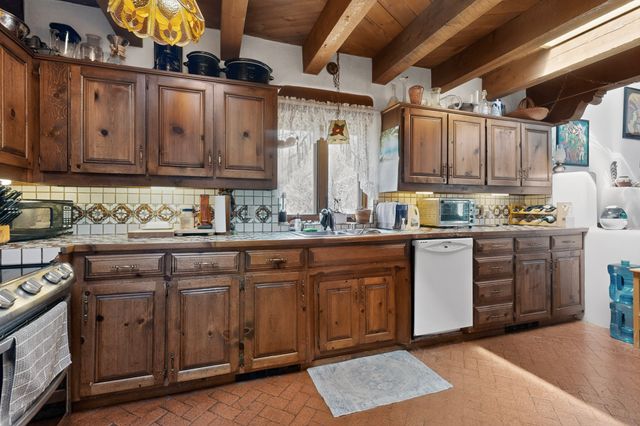 492 Old Las Vegas Highway, Santa Fe, NM 87505