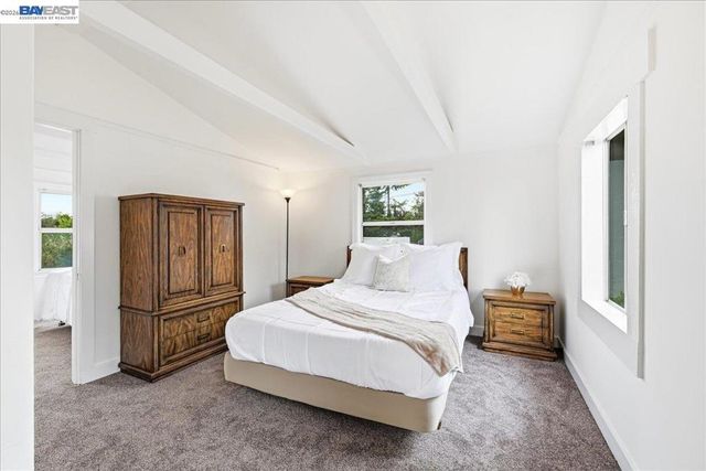 18425 18425 Pepper St, Castro Valley, CA 94546