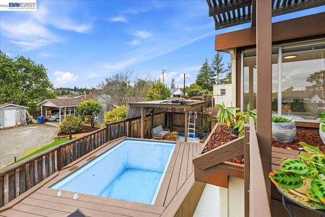 18425 18425 Pepper St, Castro Valley, CA 94546