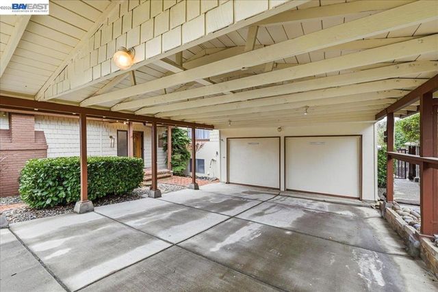 18425 18425 Pepper St, Castro Valley, CA 94546