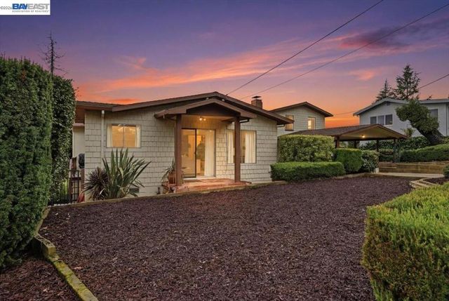 18425 18425 Pepper St, Castro Valley, CA 94546