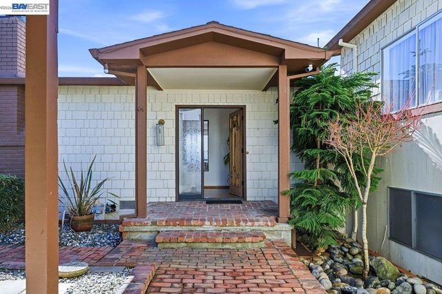 18425 18425 Pepper St, Castro Valley, CA 94546
