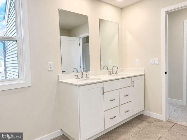 375 ASPEN WAY, King Of Prussia, PA 19406
