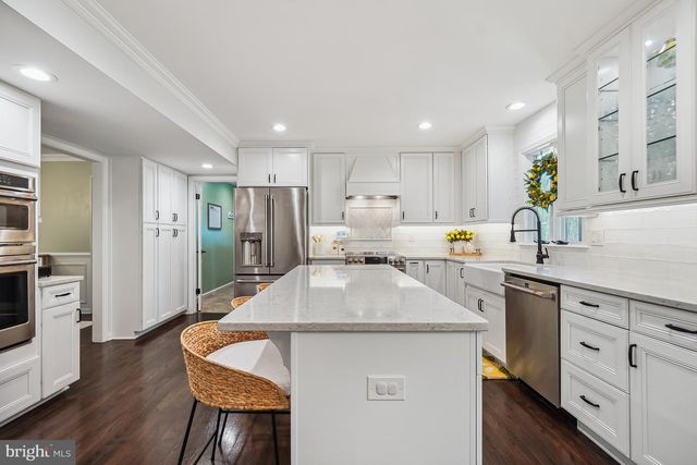 11007 RACCOON RIDGE CT, Reston, VA 20191