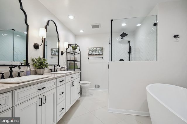 11007 RACCOON RIDGE CT, Reston, VA 20191