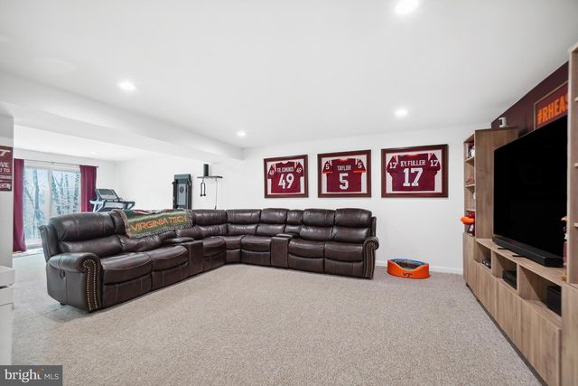 11007 RACCOON RIDGE CT, Reston, VA 20191