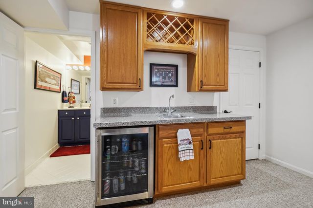 11007 RACCOON RIDGE CT, Reston, VA 20191