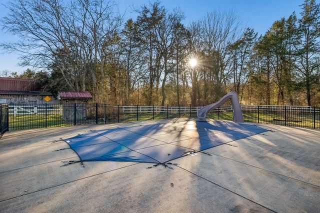 2537 York Rd, Nolensville, TN 37135