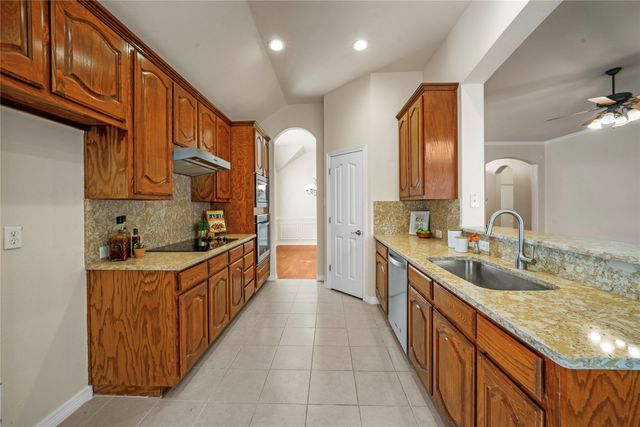 12100 Cobblestone Drive, Frisco, TX 75035