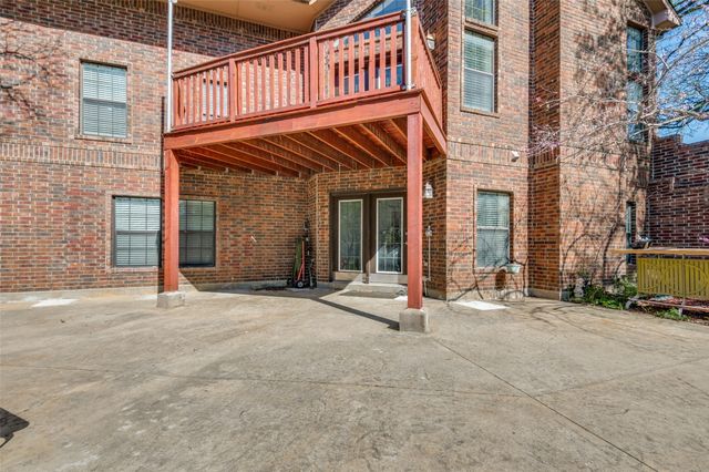 2460 Waterstone Drive, Cedar Hill, TX 75104