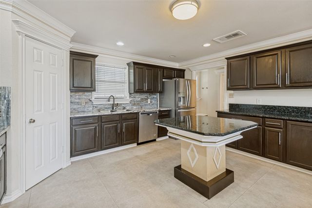 2460 Waterstone Drive, Cedar Hill, TX 75104