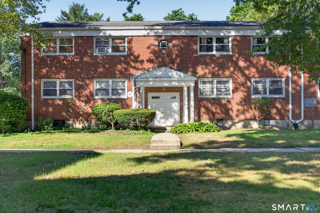 28 Courtland Avenue 1, Stamford, CT 06902