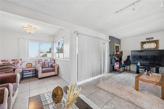 424 S Gain, Anaheim, CA 92804