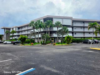 2800 NW 47th Terrace 206b, Lauderdale Lakes, FL 33313
