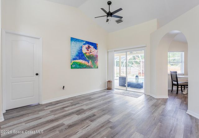 4920 48th Place, Vero Beach, FL 32967