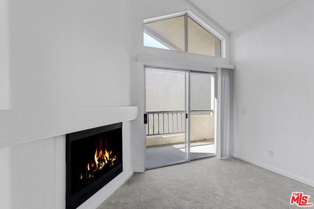 5535 Canoga Avenue 317, Woodland Hills (los Angeles), CA 91367