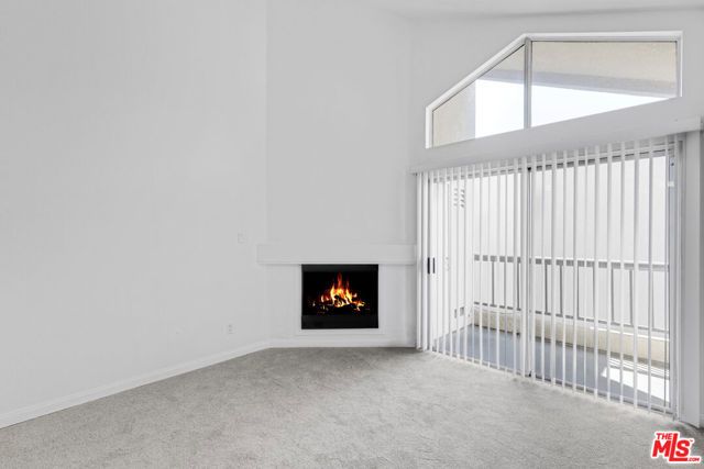 5535 Canoga Avenue 317, Woodland Hills (los Angeles), CA 91367