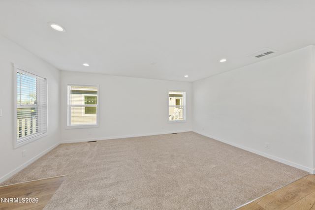 125 Fireman Row, Dayton, NV 89403