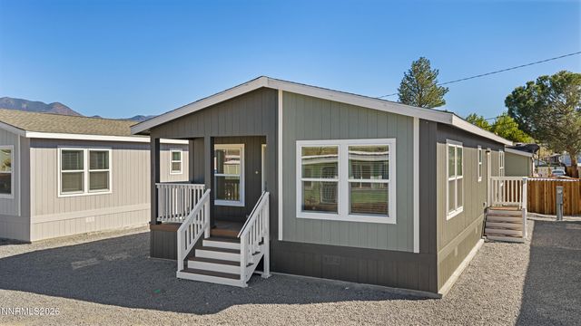 125 Fireman Row, Dayton, NV 89403