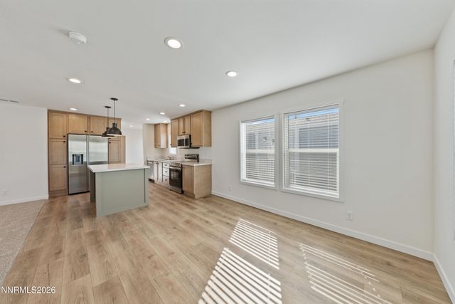 125 Fireman Row, Dayton, NV 89403
