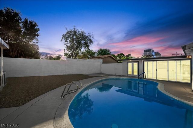 4315 Ridgedale Avenue, Las Vegas, NV 89121