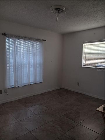 6 PINE TRACE LANE, Ocala, FL 34472