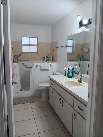 6 PINE TRACE LANE, Ocala, FL 34472