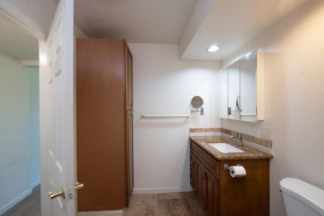 233 W Birch Avenue, Pinedale, CA 93650