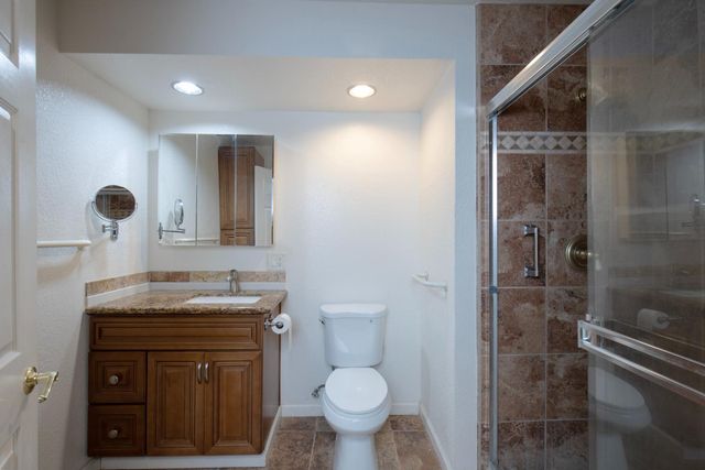 233 W Birch Avenue, Pinedale, CA 93650