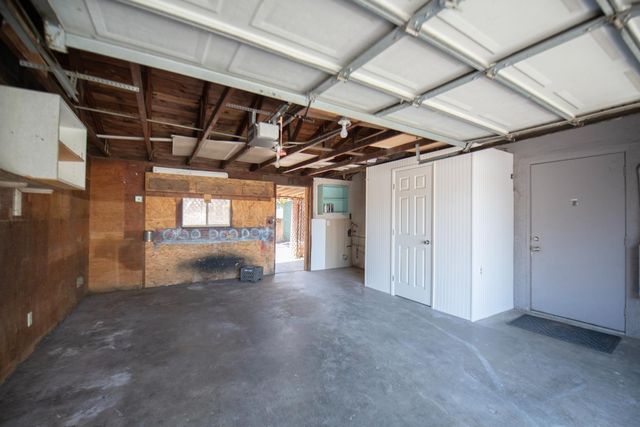 233 W Birch Avenue, Pinedale, CA 93650