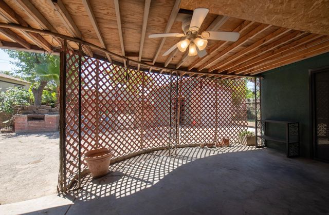 233 W Birch Avenue, Pinedale, CA 93650