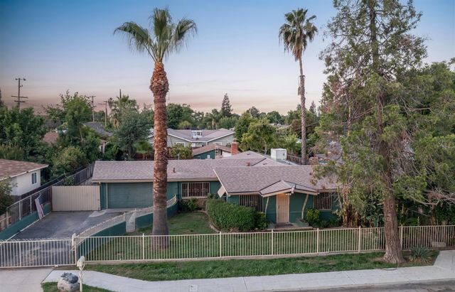 233 W Birch Avenue, Pinedale, CA 93650