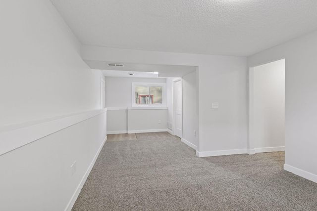 8964 Vinewood Lane N, Maple Grove, MN 55369