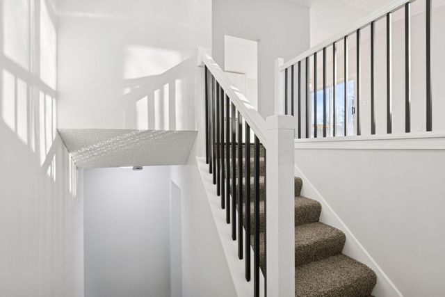 8964 Vinewood Lane N, Maple Grove, MN 55369