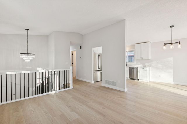 8964 Vinewood Lane N, Maple Grove, MN 55369