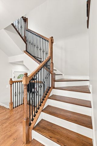5435 N Nashville Avenue, Chicago, IL 60656