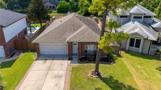 450 Rivergrove Drive, Houston, TX 77015