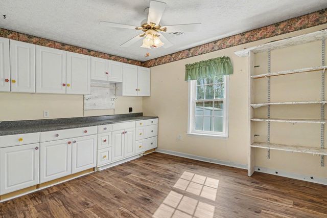 973 Castlewood Dr., Conway, SC 29526