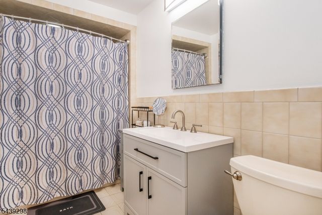 289 Paterson Avenue, Paterson City, NJ 07502