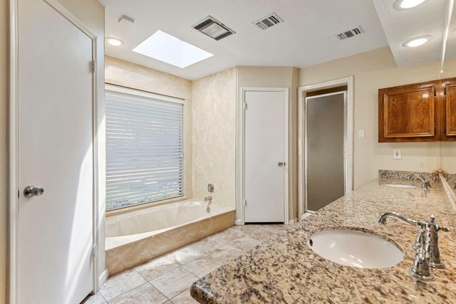 3218 Freshmeadows Drive, Houston, TX 77063