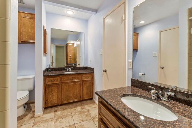 3218 Freshmeadows Drive, Houston, TX 77063