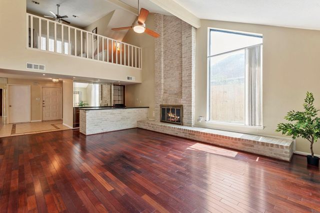 3218 Freshmeadows Drive, Houston, TX 77063