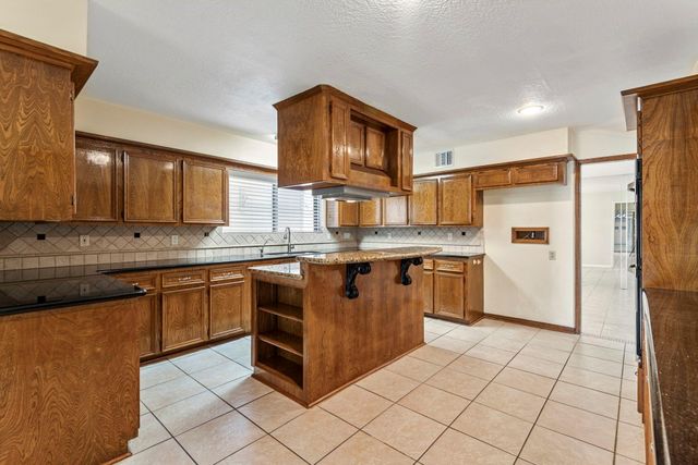 3218 Freshmeadows Drive, Houston, TX 77063