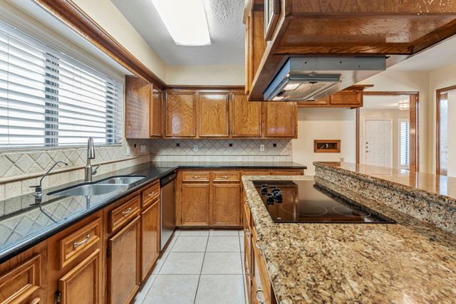 3218 Freshmeadows Drive, Houston, TX 77063