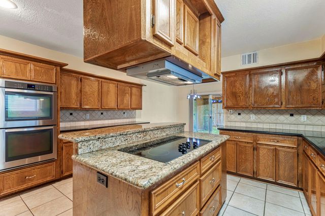 3218 Freshmeadows Drive, Houston, TX 77063