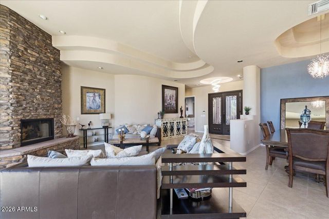 39410 N 7TH Street, Phoenix, AZ 85086