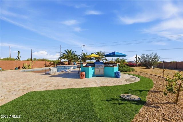 39410 N 7TH Street, Phoenix, AZ 85086