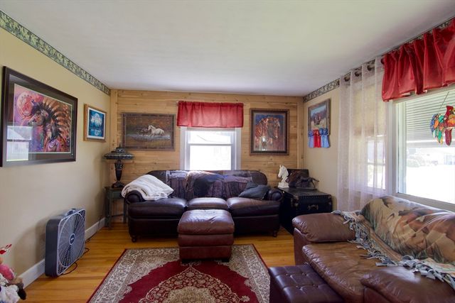 37 Philip St, Ludlow, MA 01056